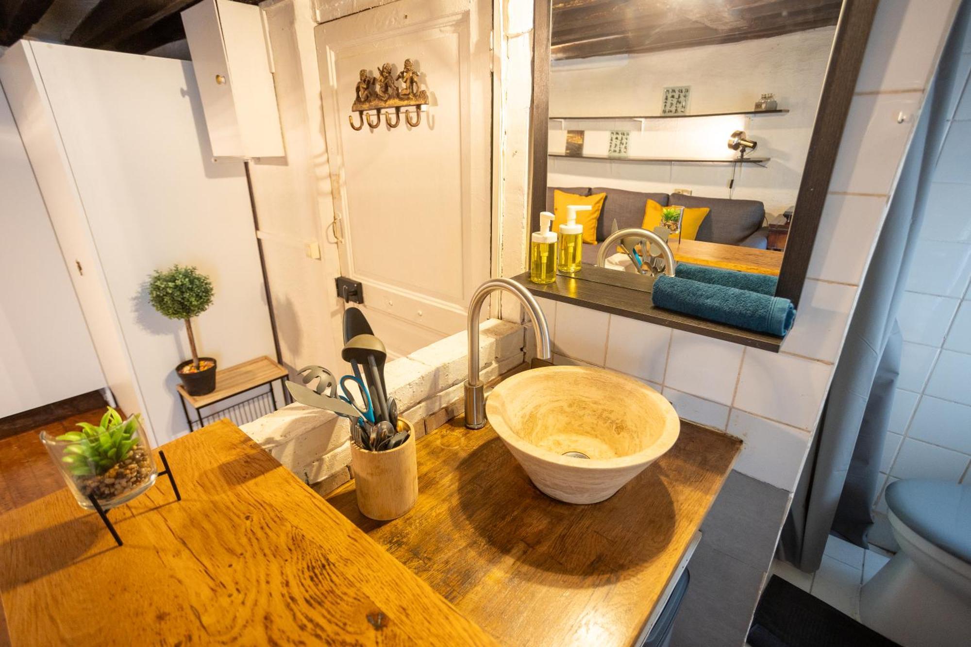 Studio Cosy Romantique En Plein Coeur De Paris Apartment Екстериор снимка